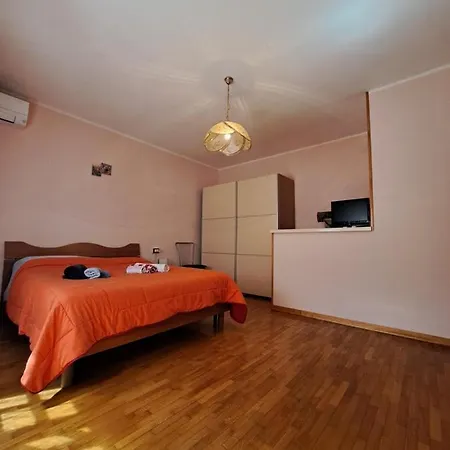 La Casina Da Semmy Frühstückspension Comacchio