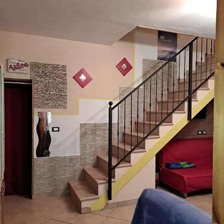 La Casina Da Semmy Bed and Breakfast 3*